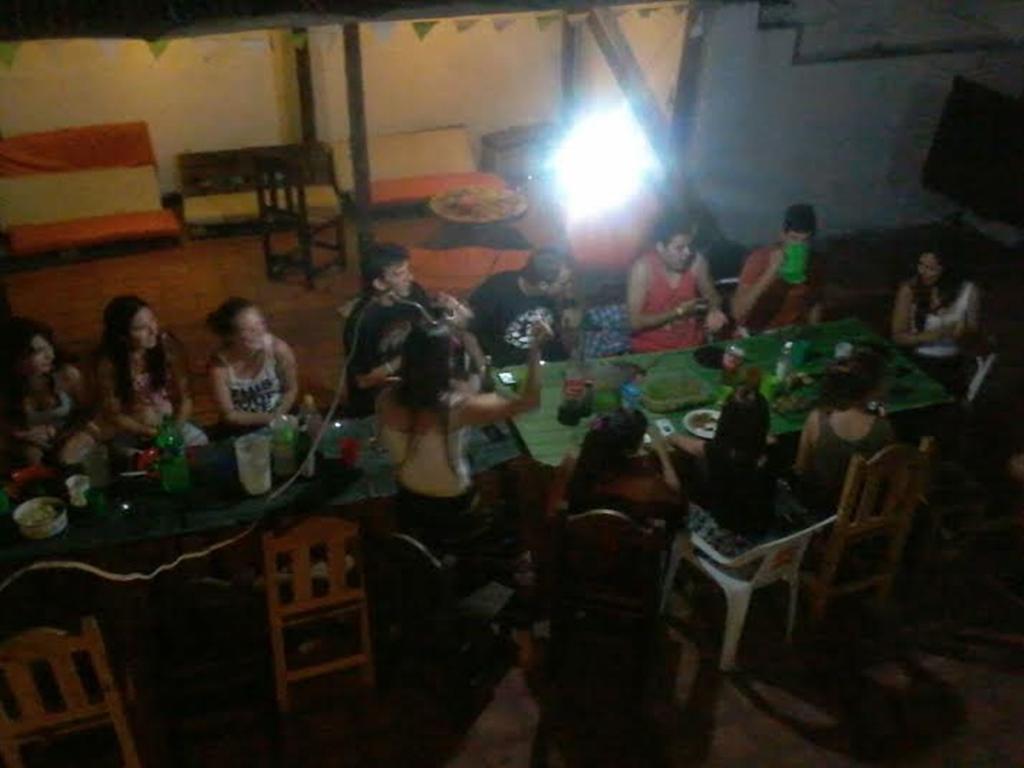 Hostel Costanera Гвалегвайчу Екстер'єр фото